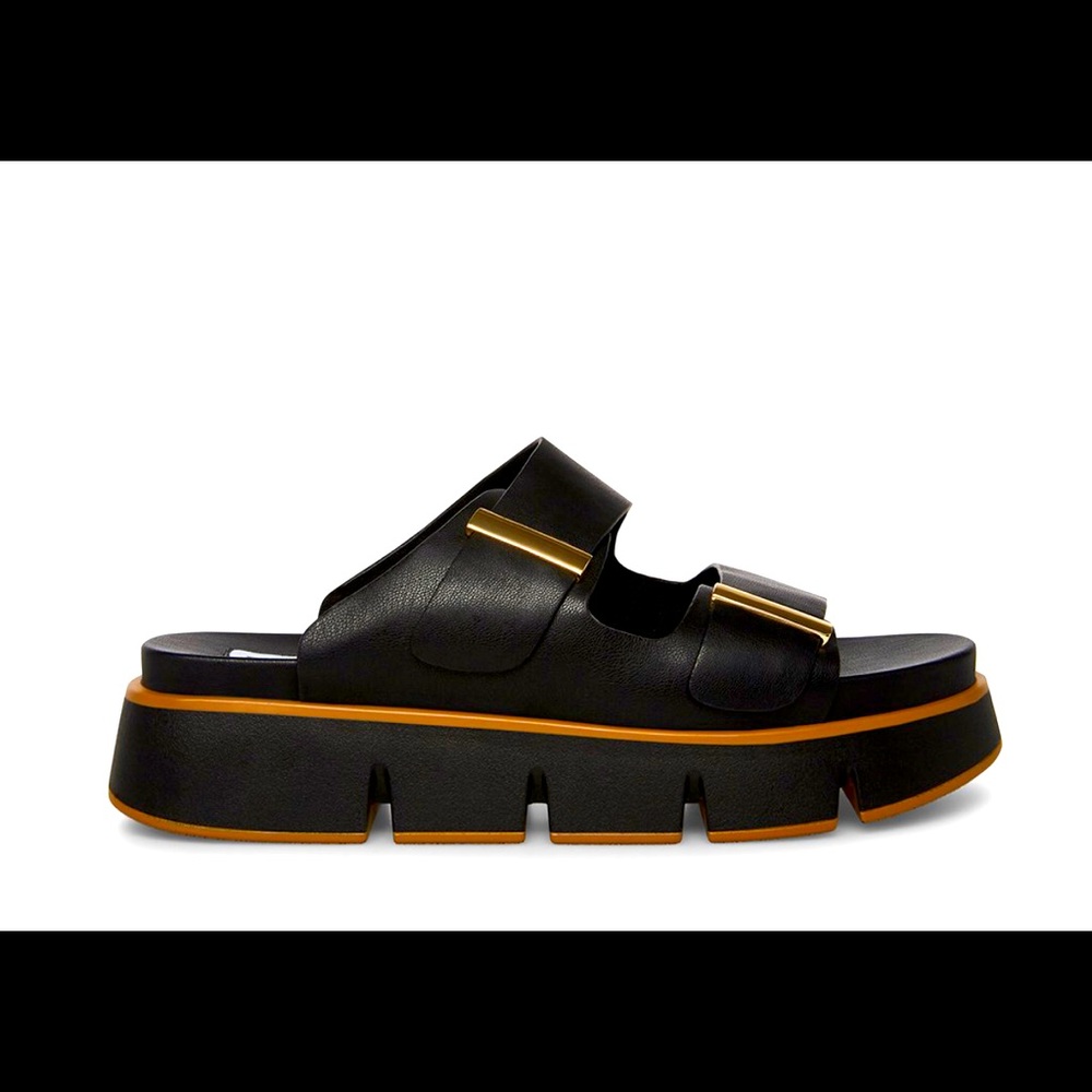 Brand New Steve Madden ELKE Sandals.
